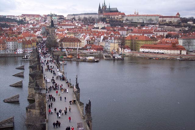 Прага мост река Обмен валюты
